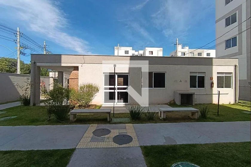 Apartamento de 2 quartos em condomínio com piscina — photo 7