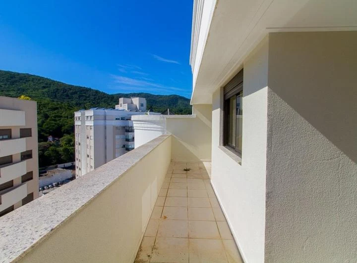 112 m² apartment with 2 bedrooms and a balcony grill — photo 6