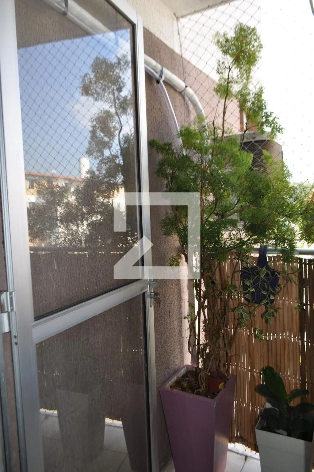2-bedroom apartment with a private pool — photo 36