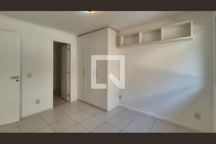 Casa en alquiler con 4 dormitorios y balcón — photo 10