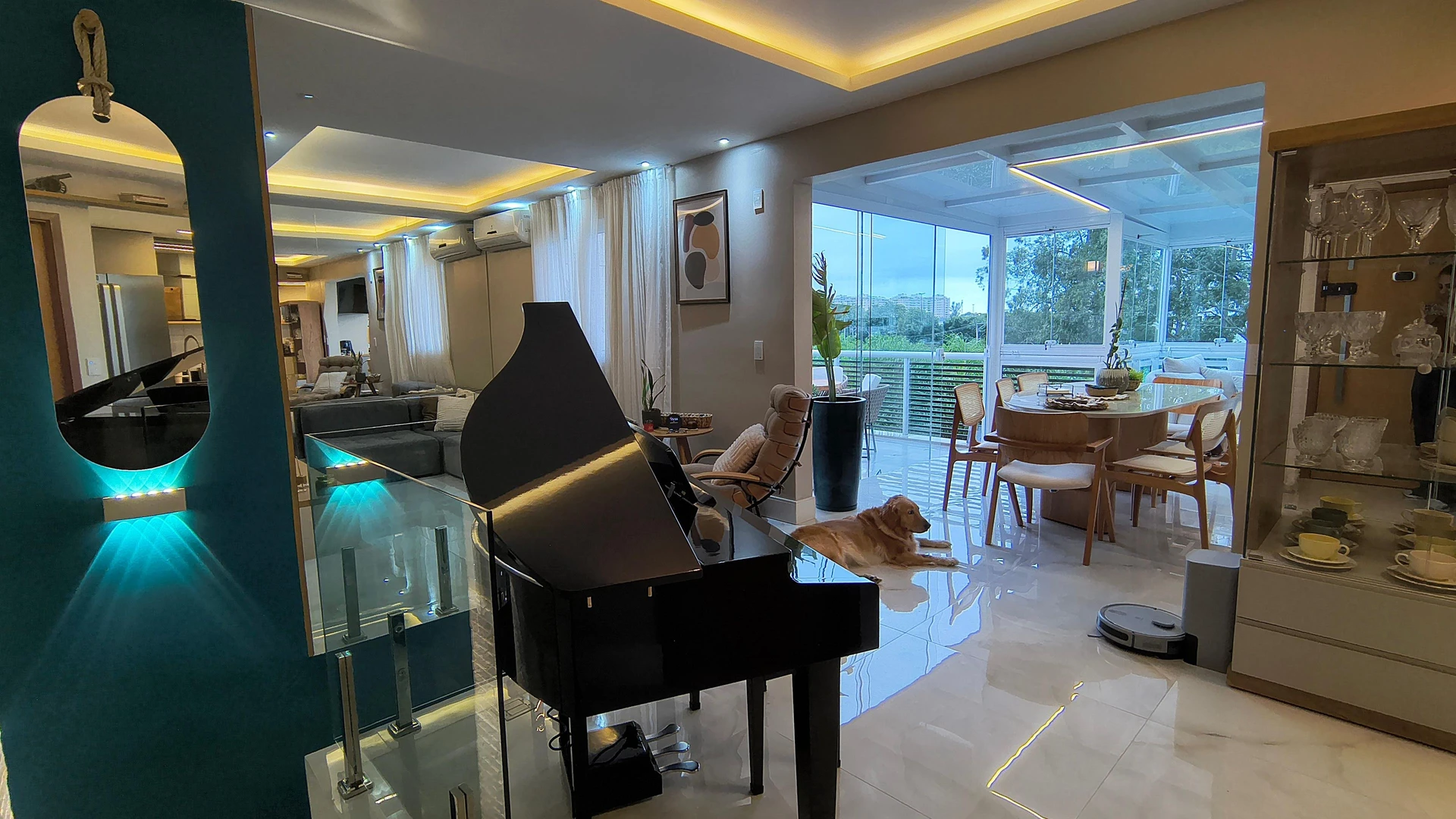 Furnished apartment, 150 m², with a grill on the balcony