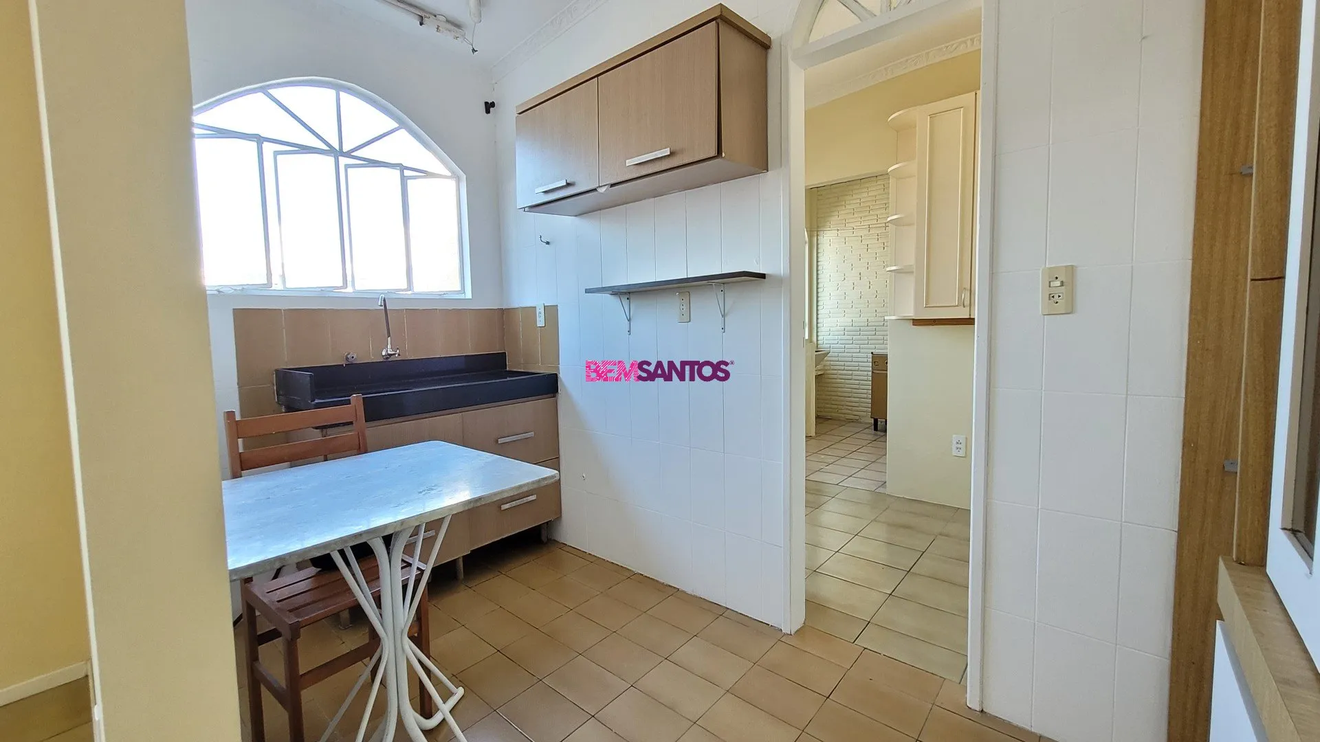 House with 3 en-suite bedrooms and private garden