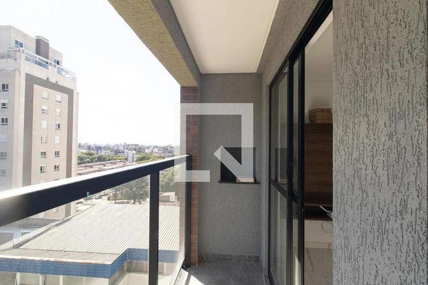 One-bedroom apartment in a building with a gym — photo 8