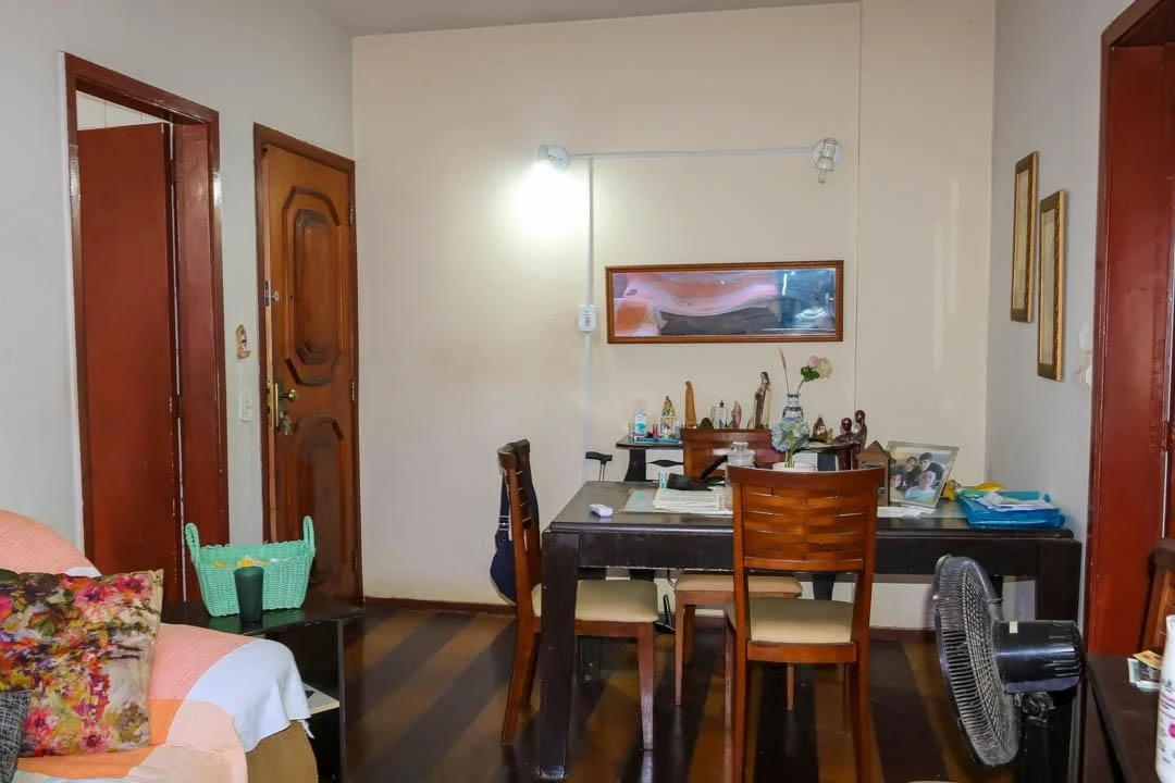 Apartamento para alugar com 2 quartos, 1 banheiro e vaga — photo 4