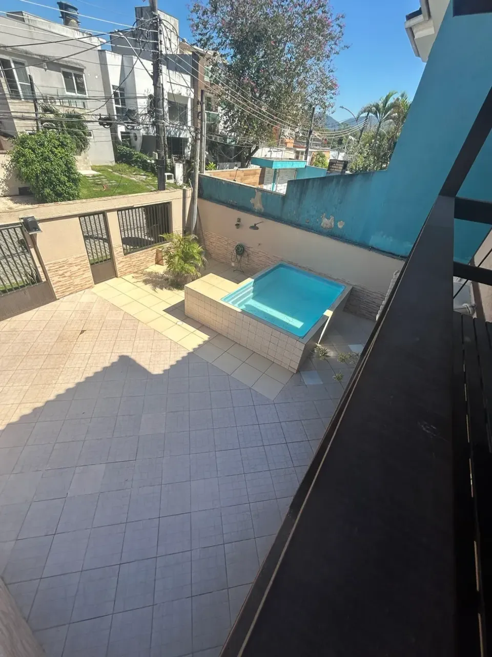 Furnished house with 4 bedrooms and a closed kitchen — photo 3