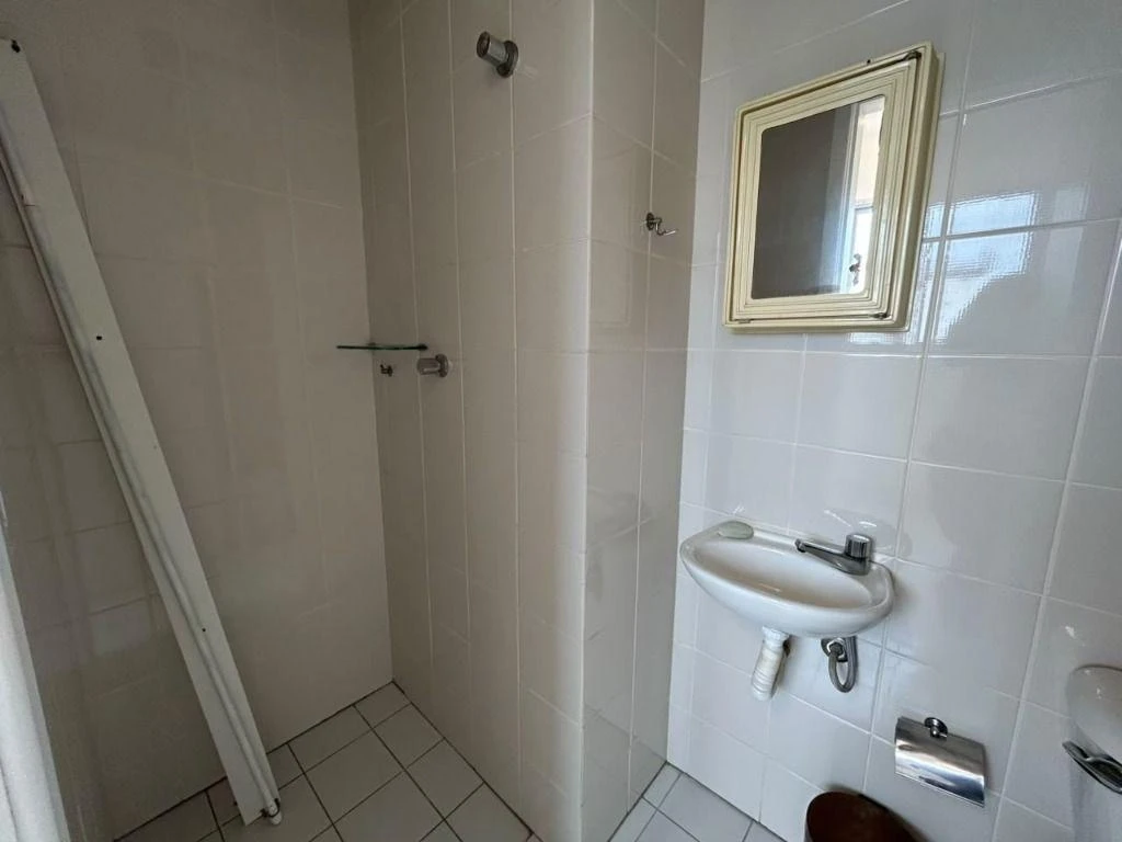 3-bedroom apartment with a home office in Curitiba — photo 20