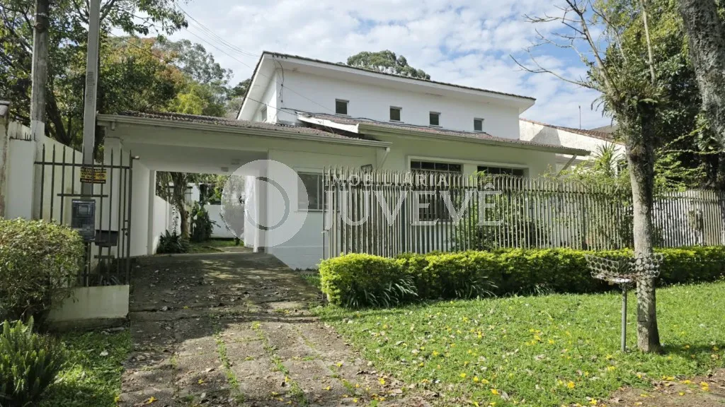 Unfurnished 125 m² house with 3 bedrooms