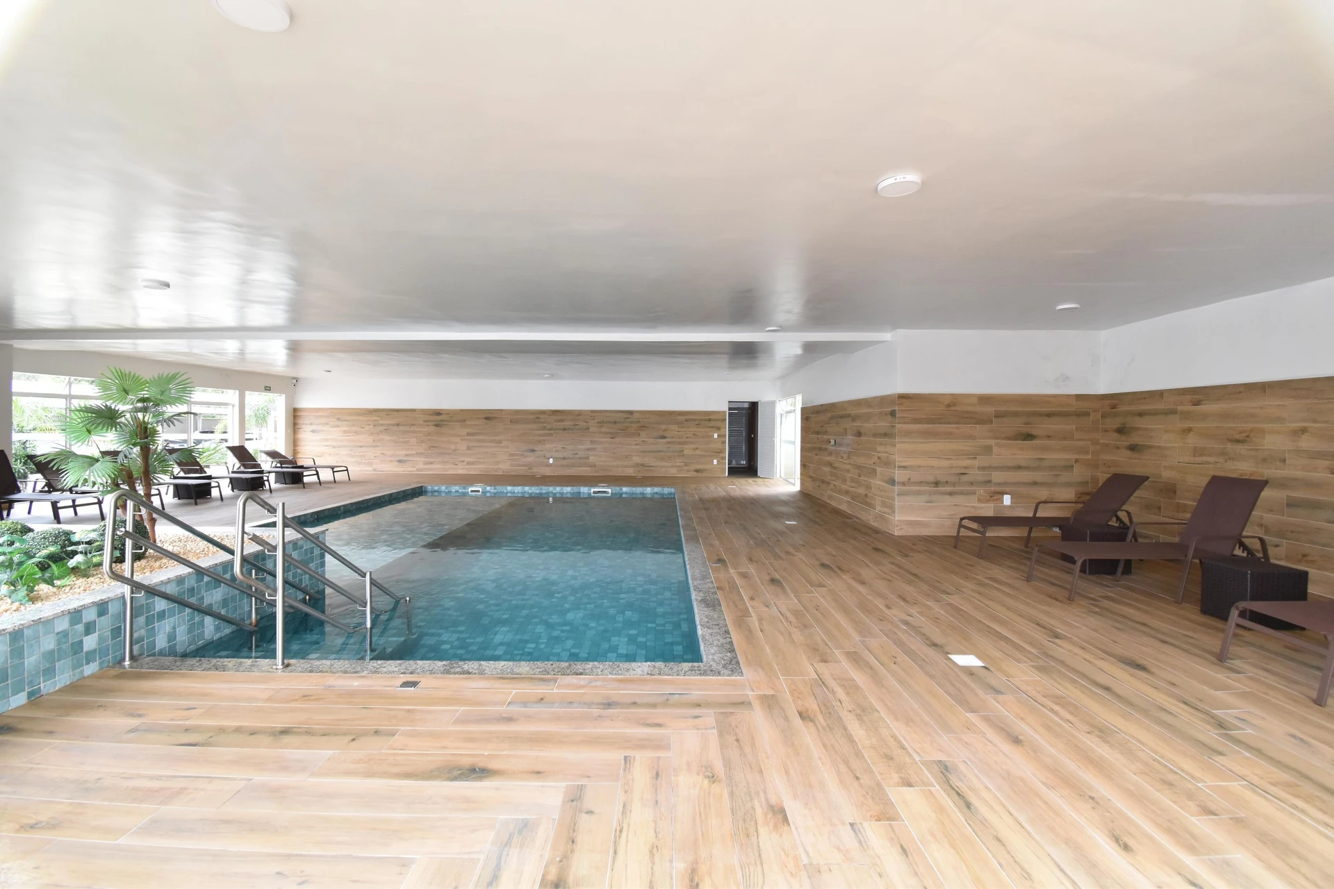 2-bedroom apartment with a home office in Curitiba — photo 8