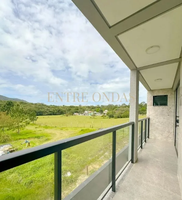 3-bedroom house with a mountain view in Florianópolis — photo 36