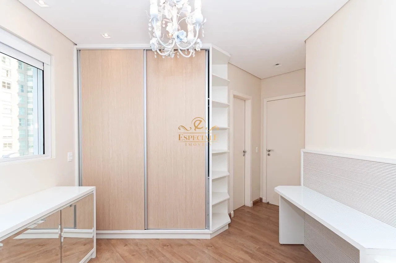 4-bedroom apartment with 2 suites, 331 m² — photo 28