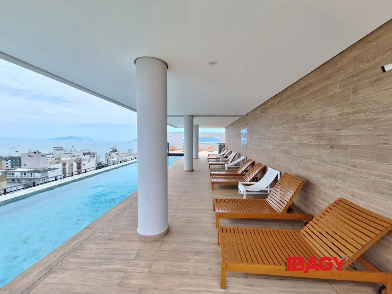 Furnished 1-bedroom apartment with a balcony — photo 12