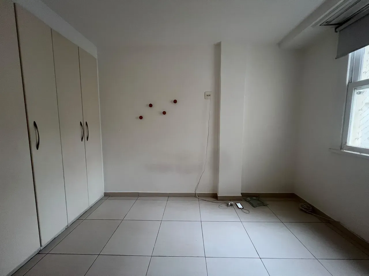 35 m² unfurnished apartment with open-plan kitchen — photo 17