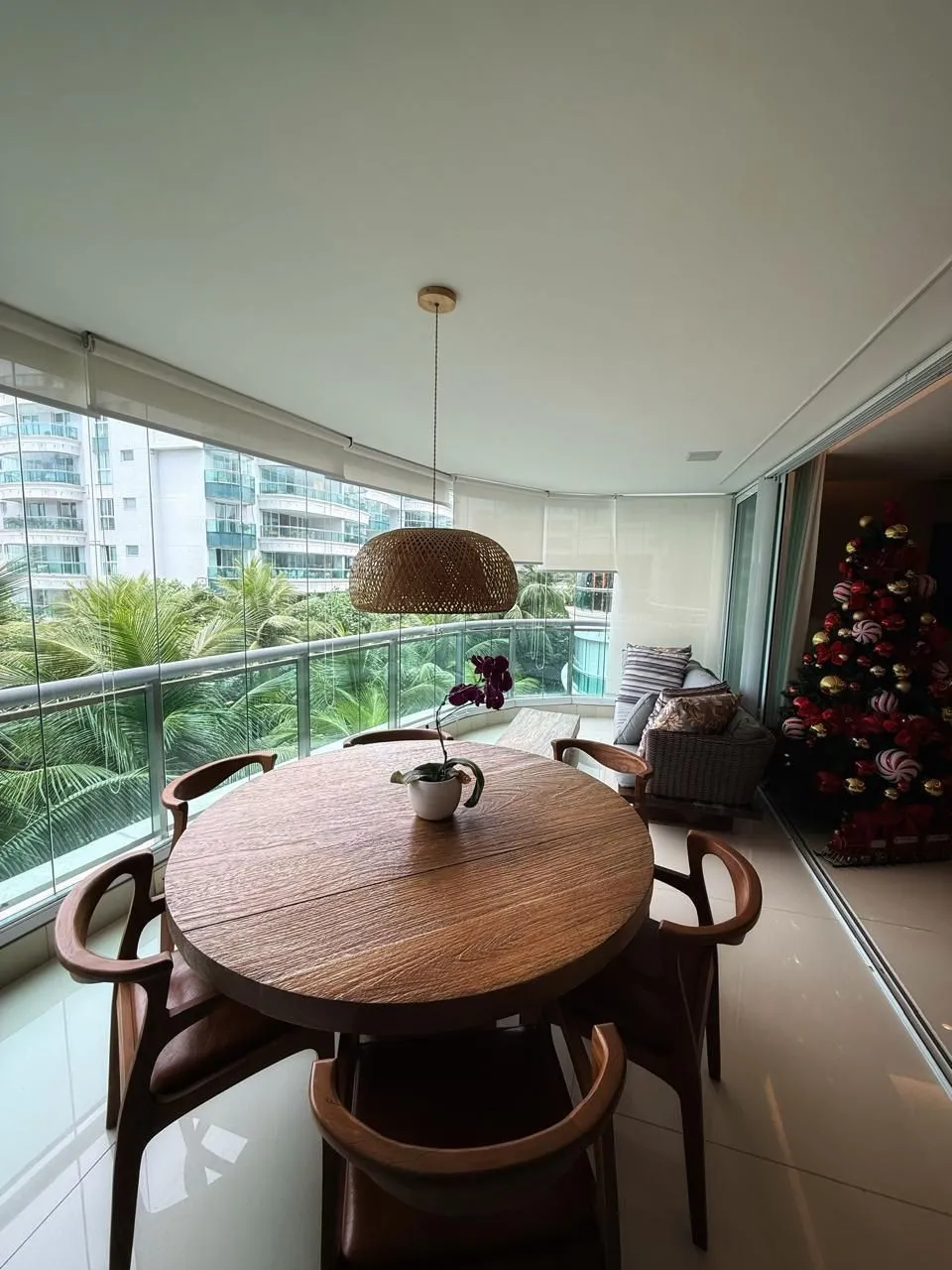 Furnished apartment with 4 bedrooms and 5 bathrooms — photo 6