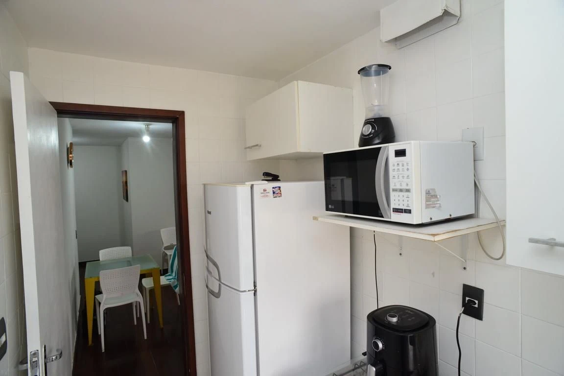 Apartamento mobiliado de 1 quarto com vaga e varanda — photo 3