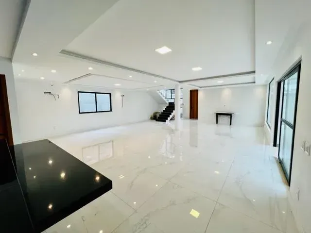 4-bedroom house with 5 bathrooms, 420 m² and 3 parking — photo 10