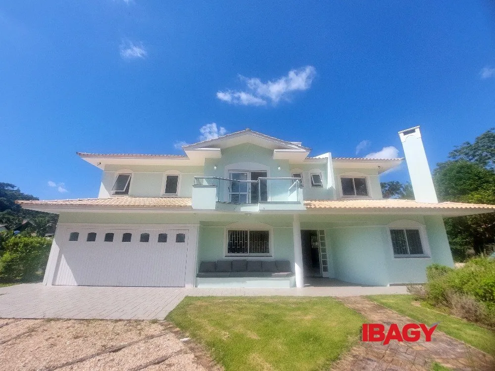 Furnished house with 5 bedrooms on 5200 m² — photo 77