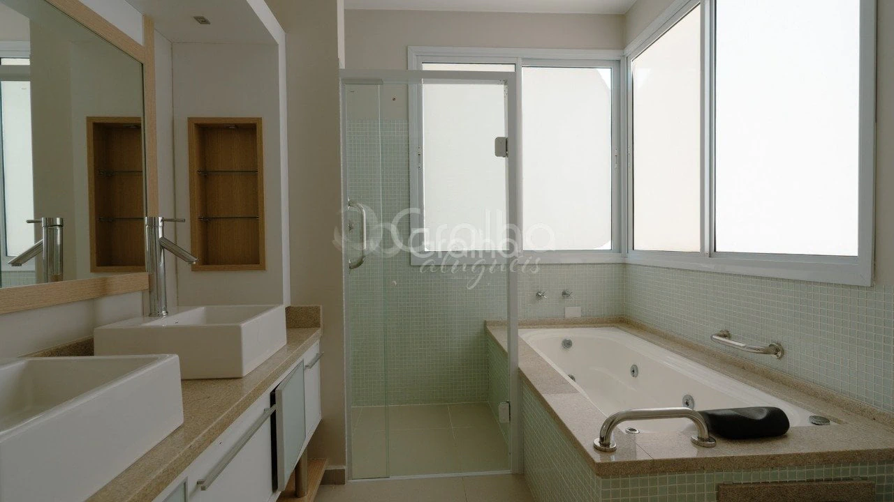 House, 343 m², with a bathtub — photo 27