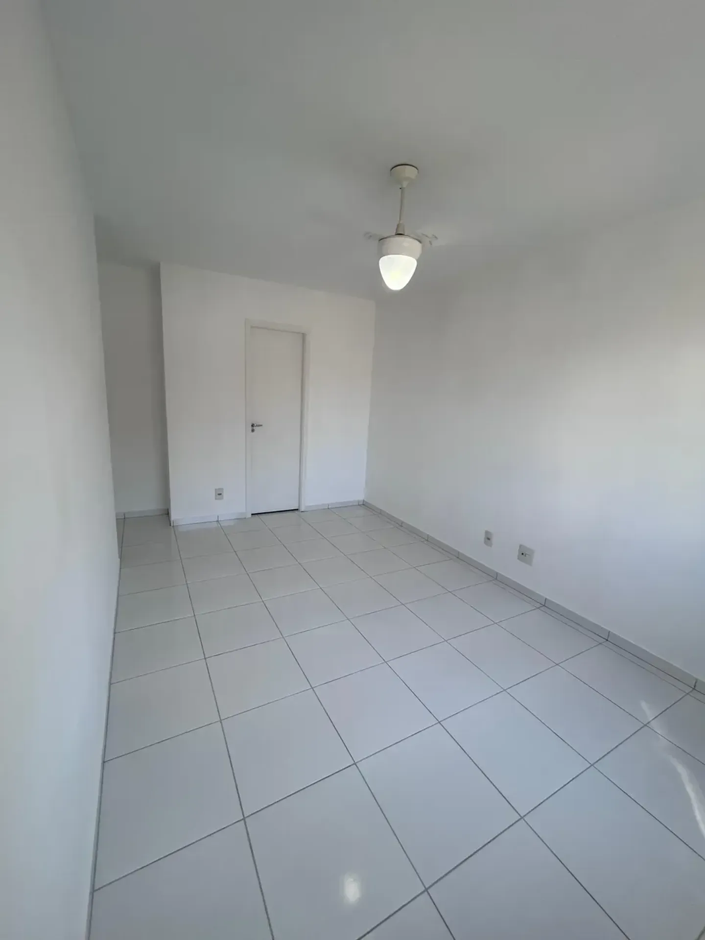 Apartamento de 3 quartos com cozinha americana e varanda — photo 26