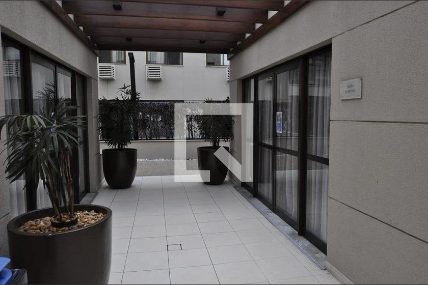 Пральна машина та 2 спальні: квартира 57 м² — photo 32