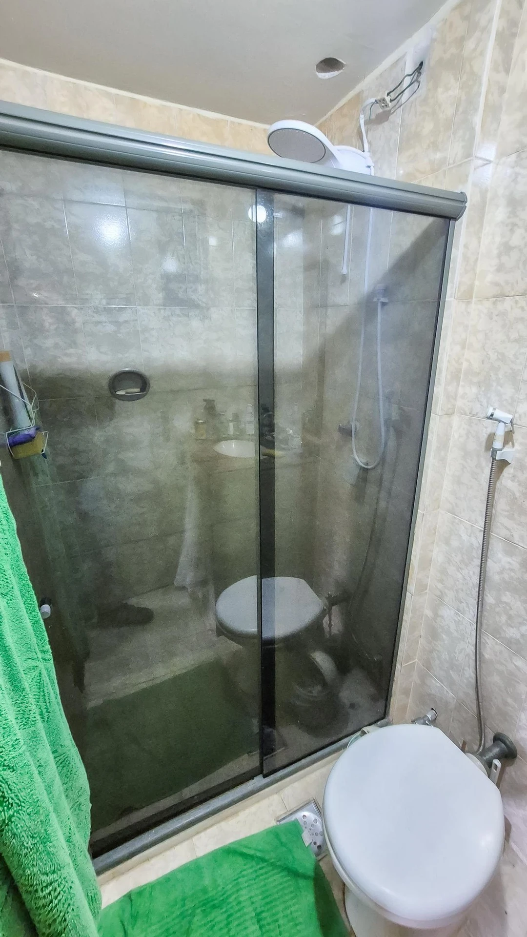 One-bedroom apartment with a washing machine — photo 27