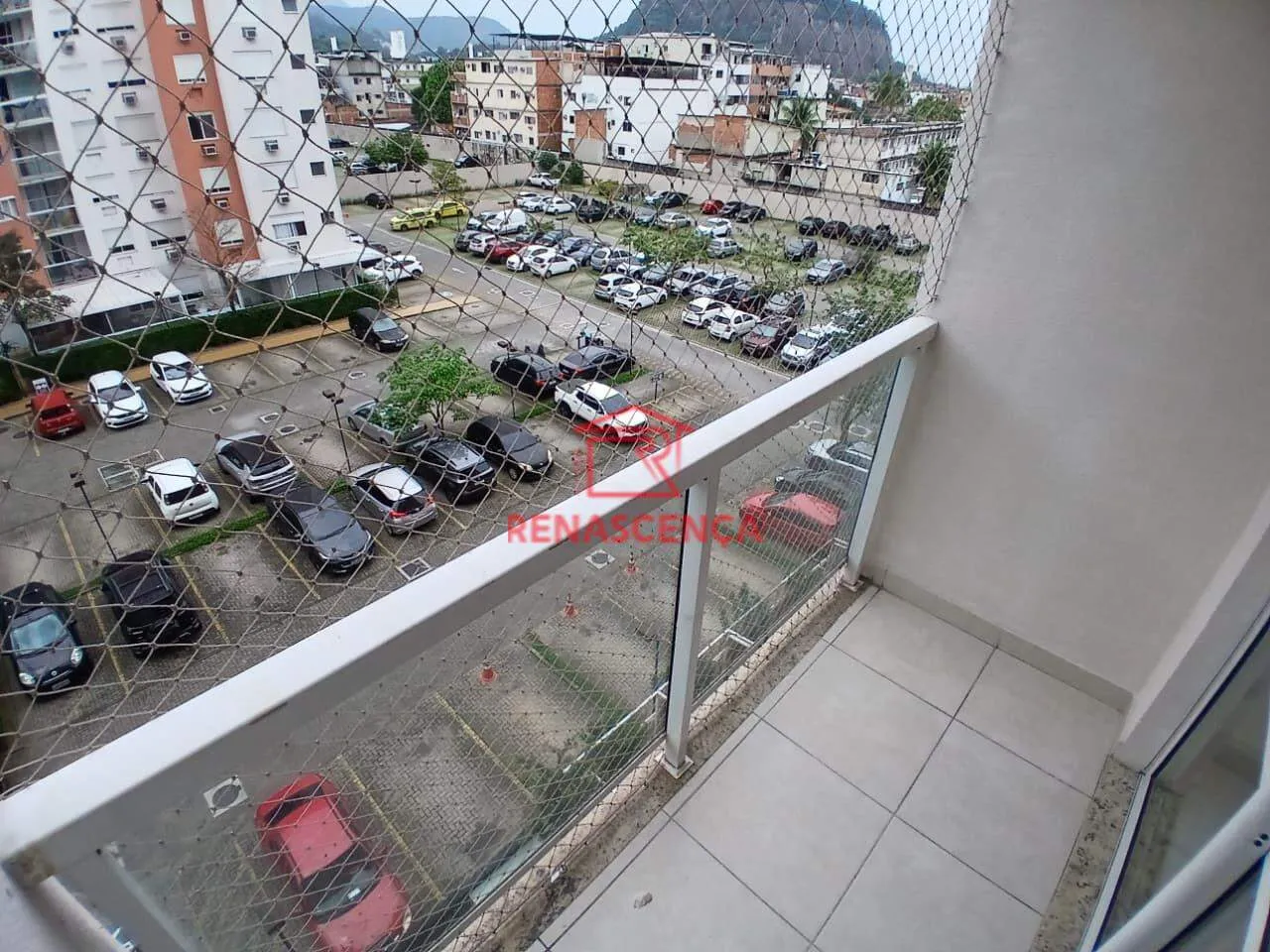 Apartamento de 2 quartos em condomínio com academia — photo 3