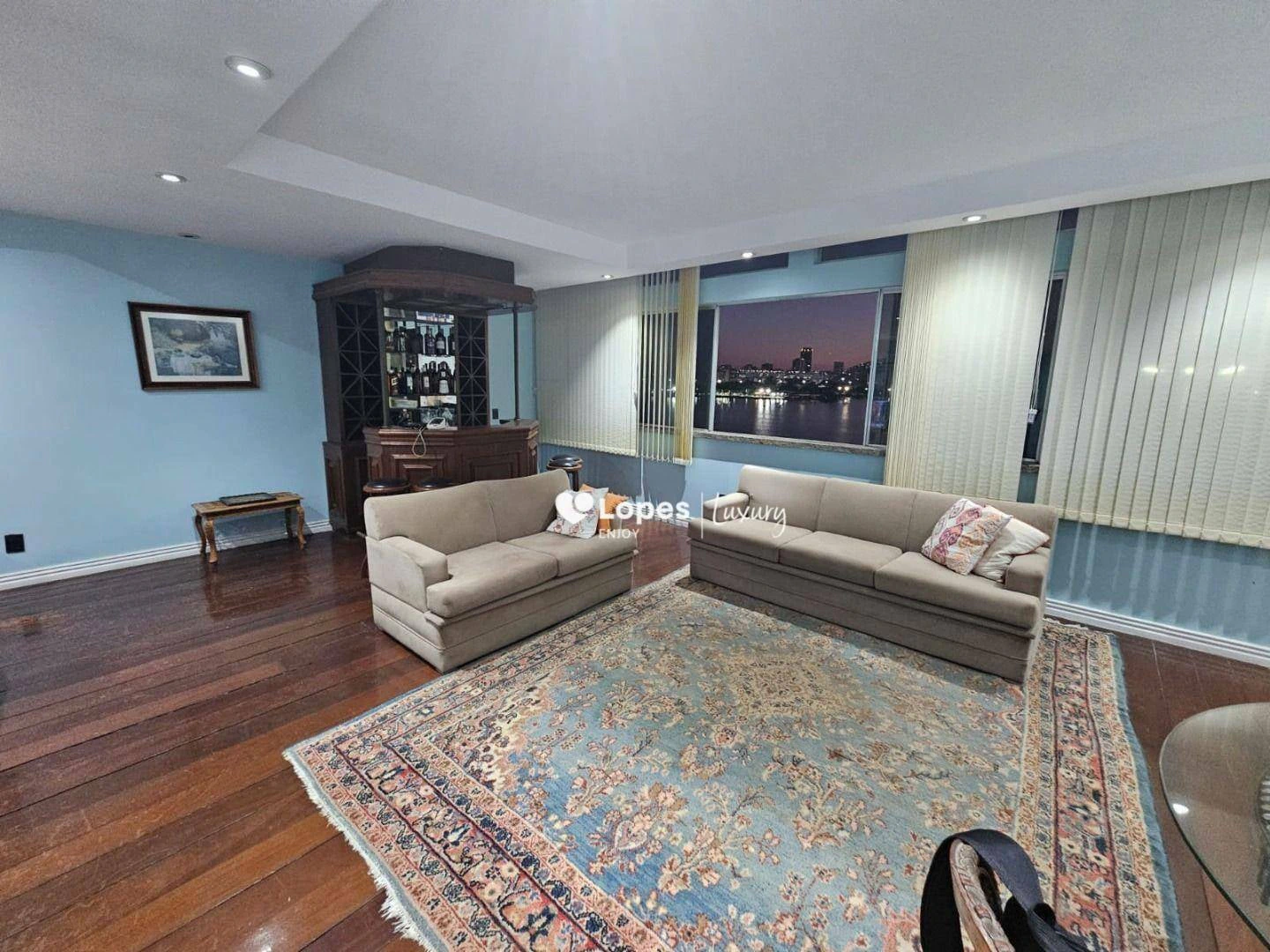 Furnished 3-bedroom apartment with 134 m² — photo 6