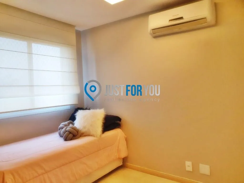 3-bedroom duplex with 4 bathrooms and 189 m² — photo 28