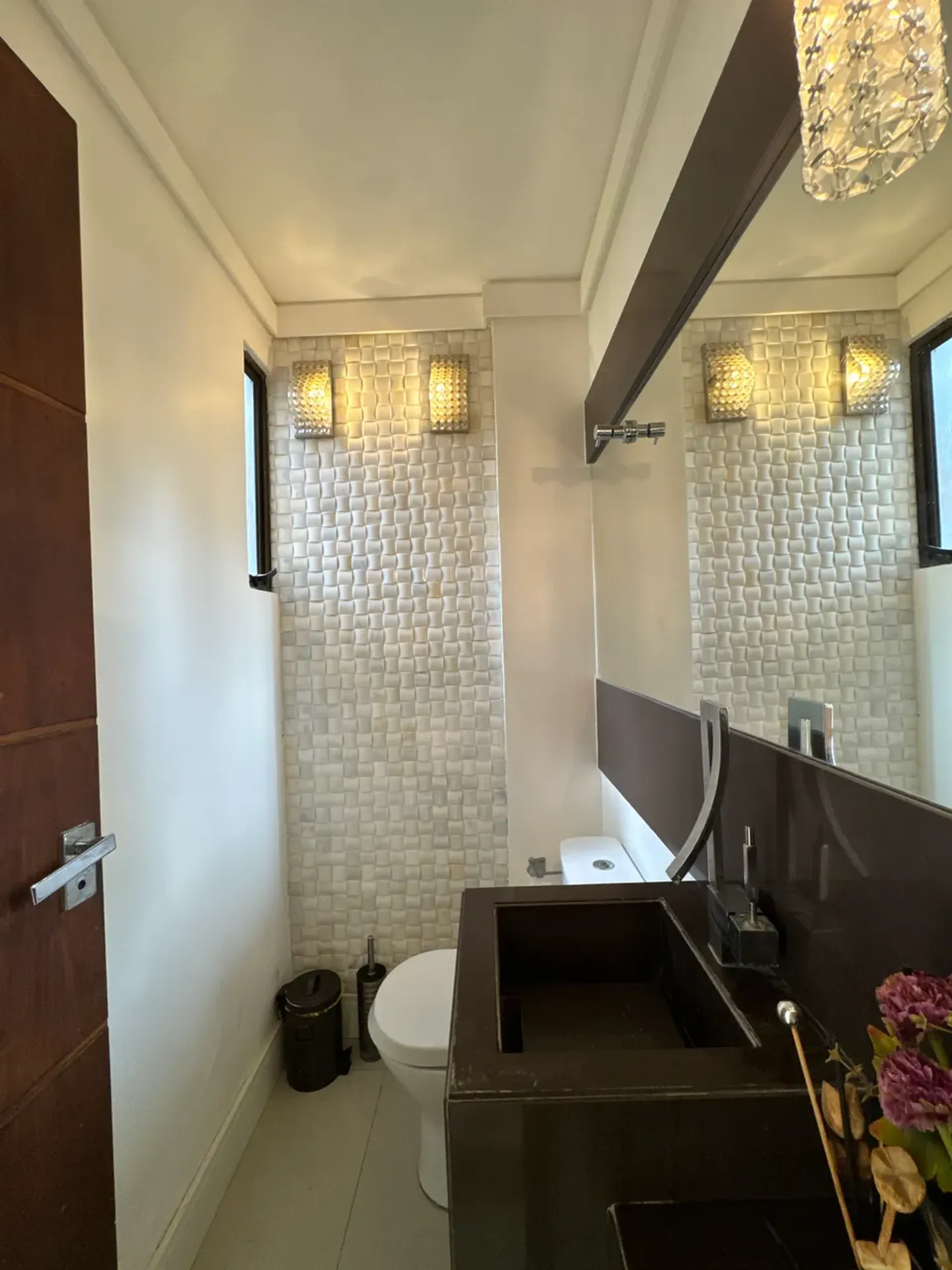 5-bedroom house with floor-to-ceiling windows in João Pessoa — photo 15
