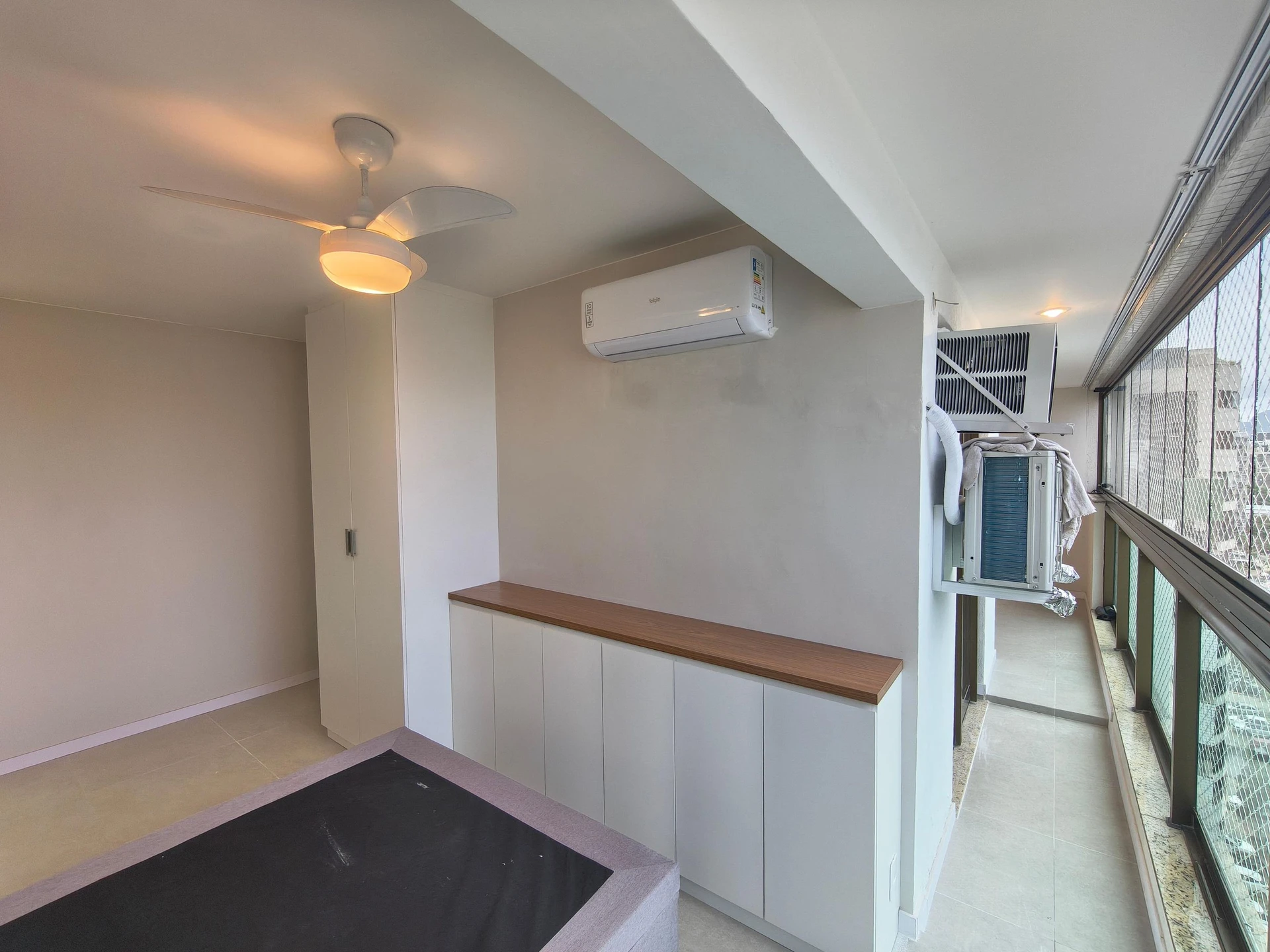Floor-to-ceiling windows in a 3-bedroom apartment, 140 m² — photo 8