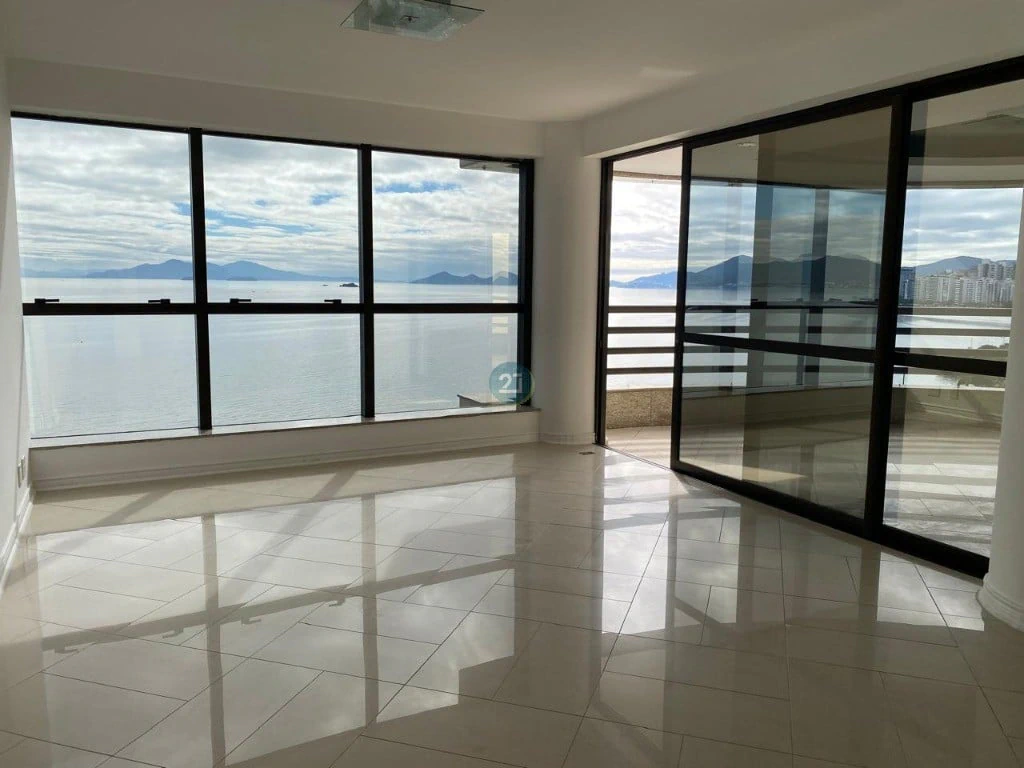 224 m² apartment with 3 en-suite bedrooms and 2 parking — photo 3
