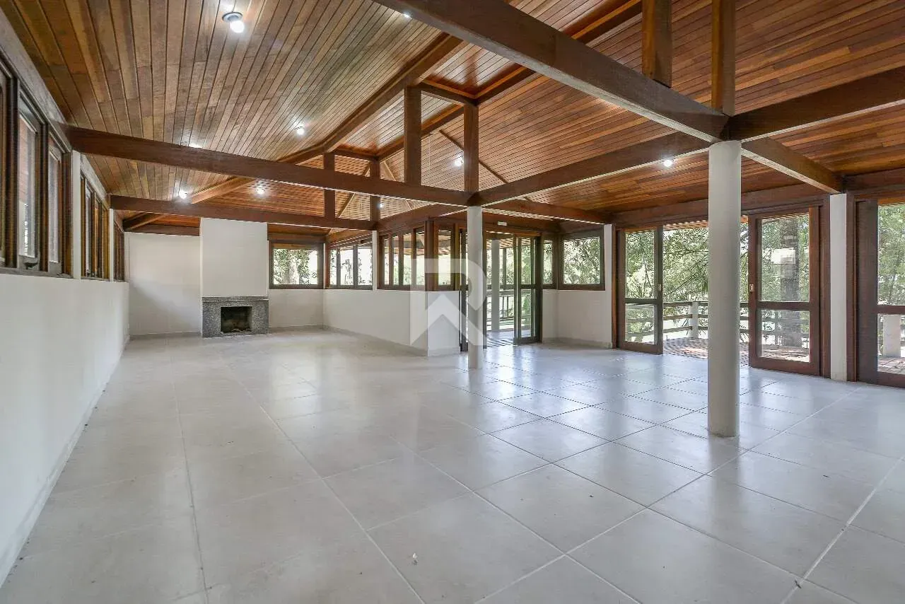 Casa con 4 suites y balcón con parrilla, 464 m² — photo 45