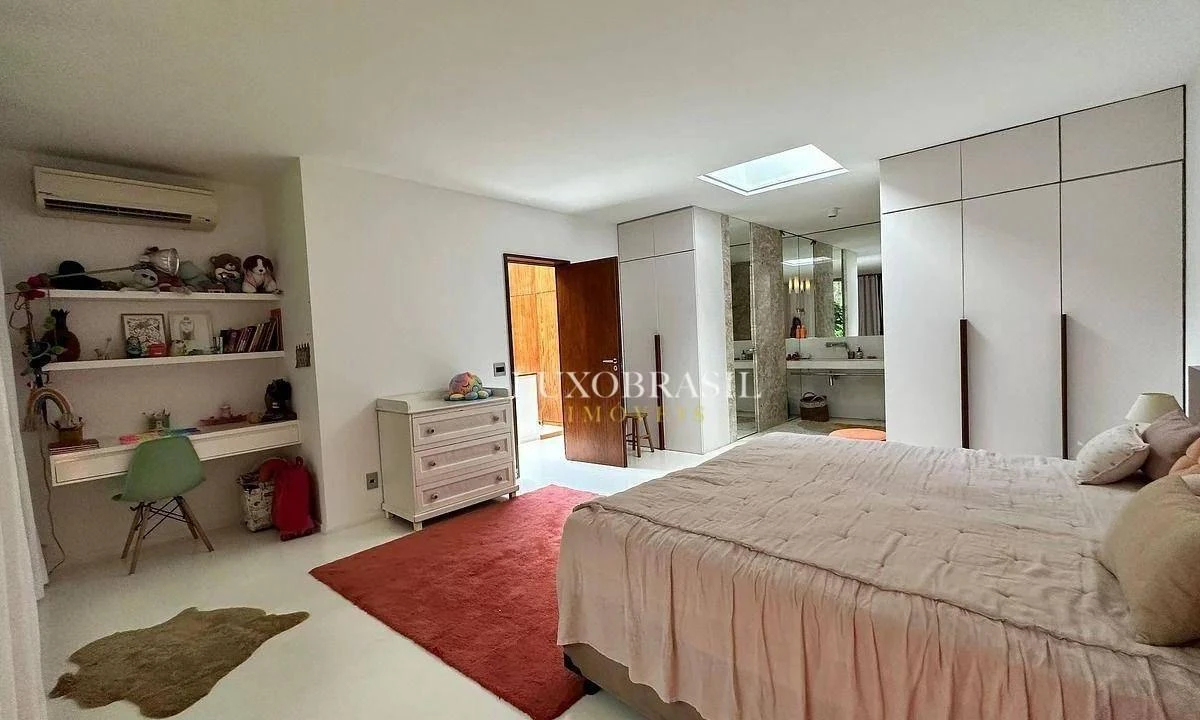 Casa amueblada con 4 dormitorios y parrilla en balcón — photo 34