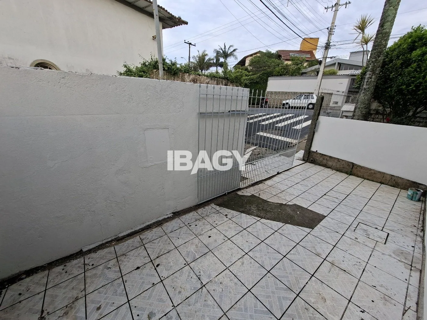 One-bedroom, 30 m² apartment in Florianópolis — photo 15