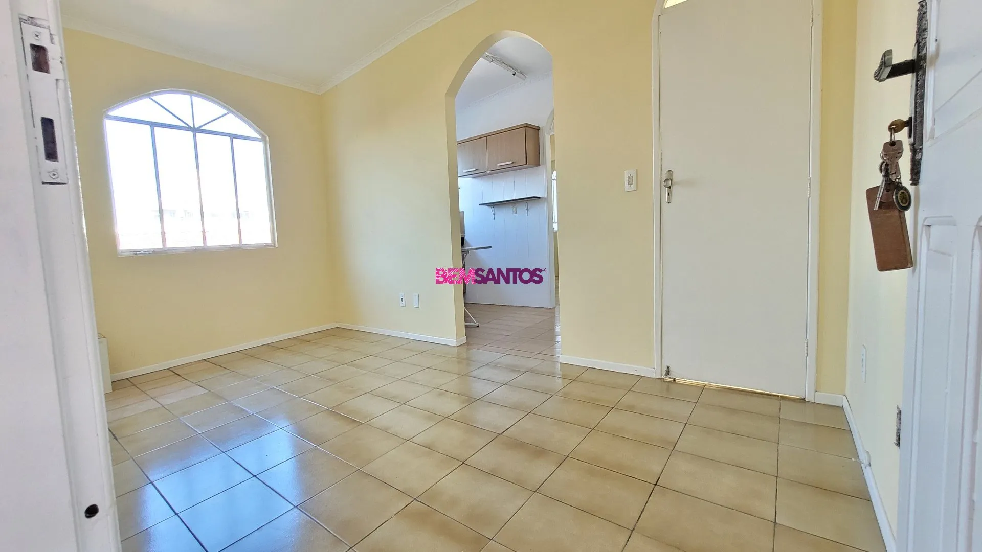 House with 3 en-suite bedrooms and private garden — photo 4