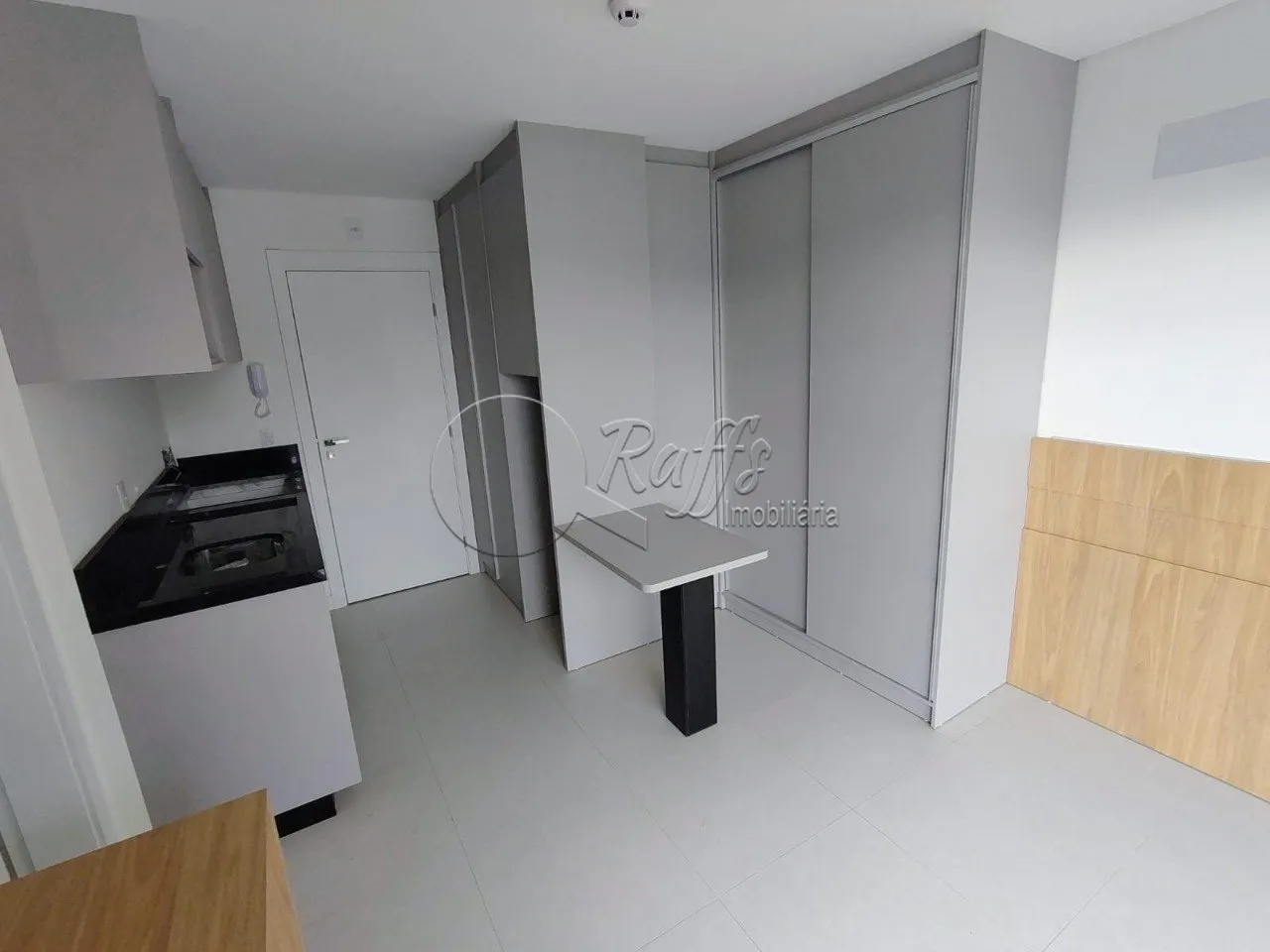 Мебльована квартира з 1 спальнею, балкон 25 м² — photo 5