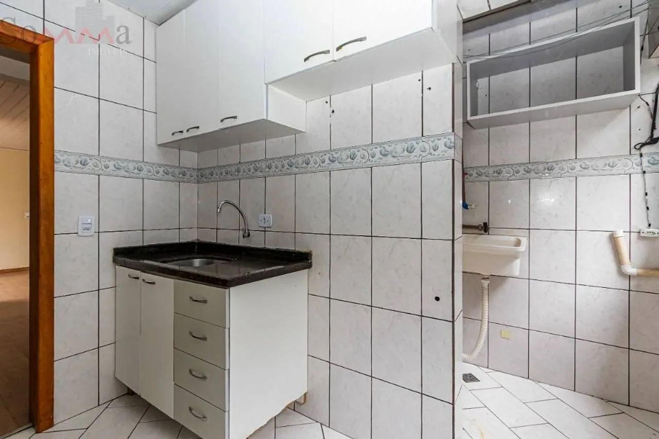 2-bedroom apartment with wood or laminate floors — photo 43