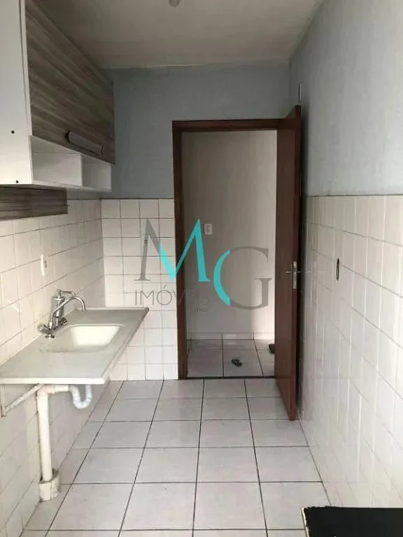 Unfurnished 2-bedroom apartment with a closed gas kitchen — photo 14