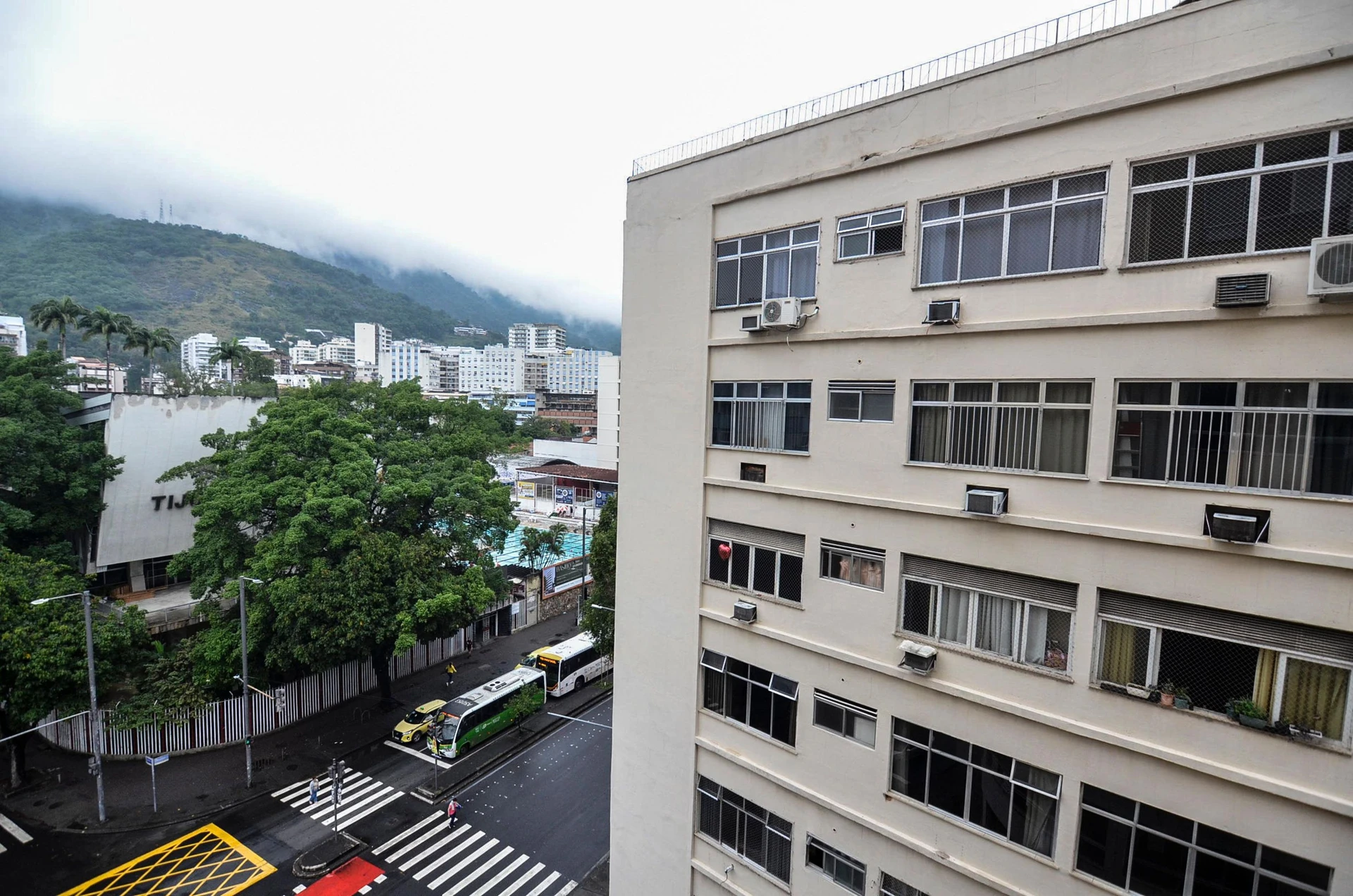 Apartamento de 4 quartos com vista para as montanhas, Tijuca — photo 36