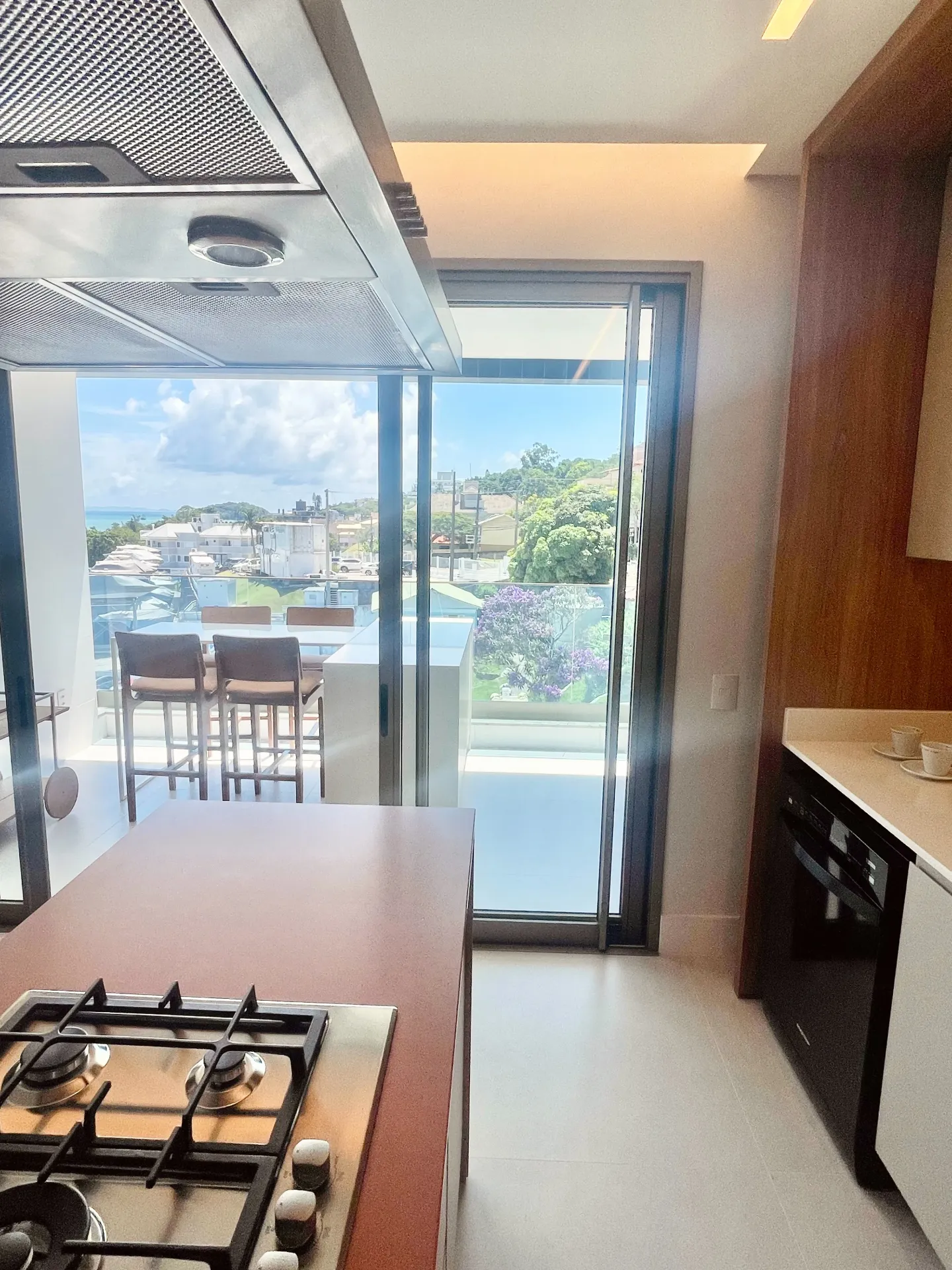 Apartamento amueblado con 3 suites y 130 m² — photo 35
