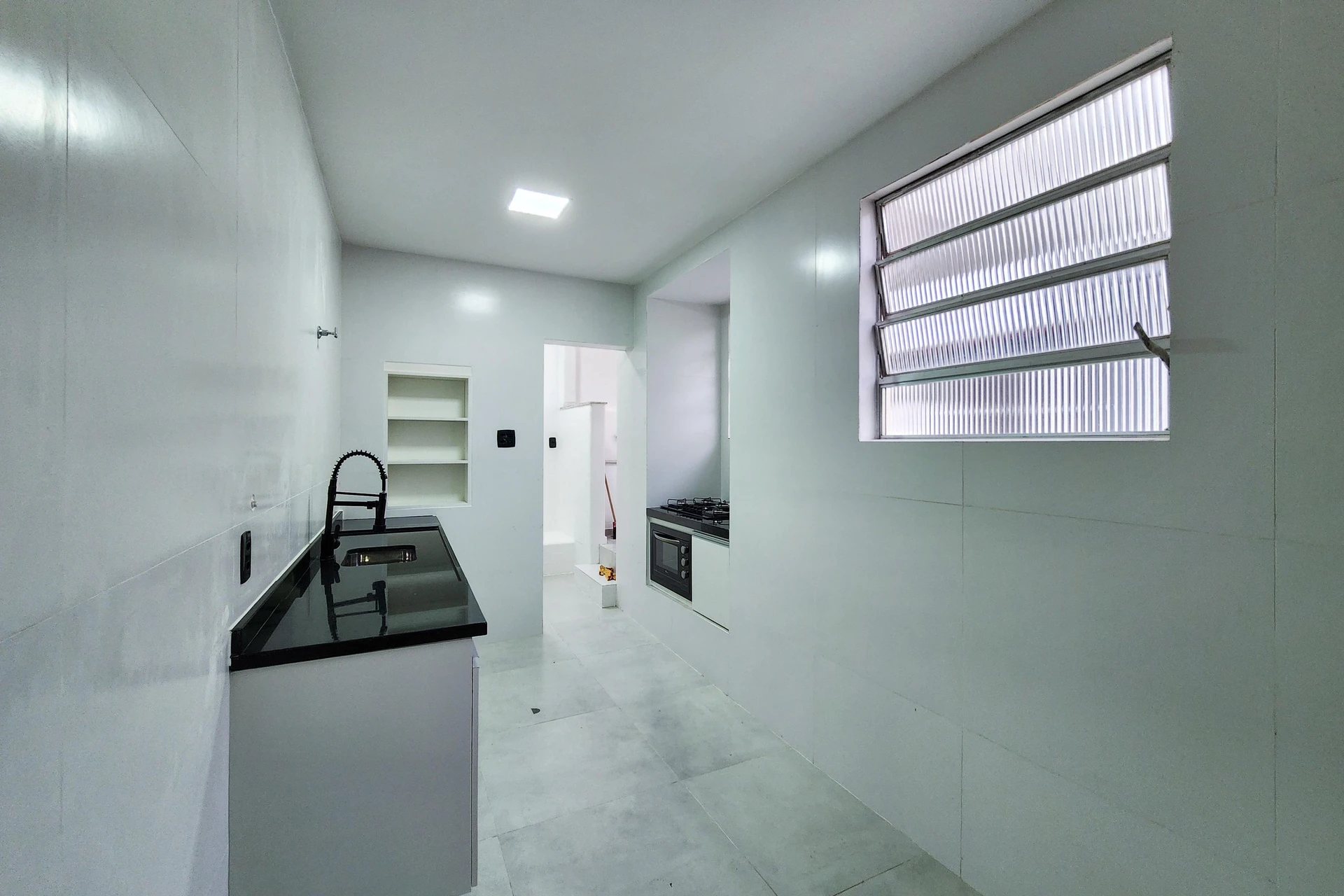 5-bedroom apartment with a mountain view in Rio de Janeiro — photo 64