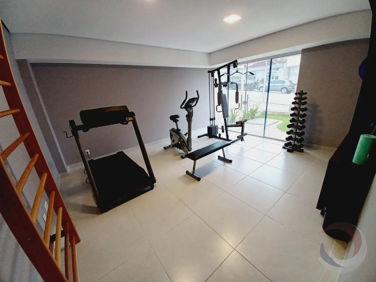 Furnished apartment, 91 m², with a grill on the balcony — photo 28