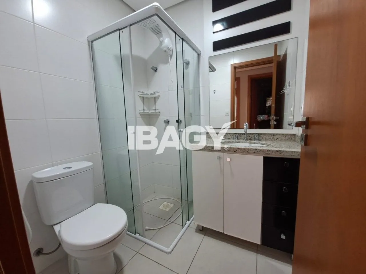 Furnished apartment, 100 m², with a grill on the balcony — photo 4
