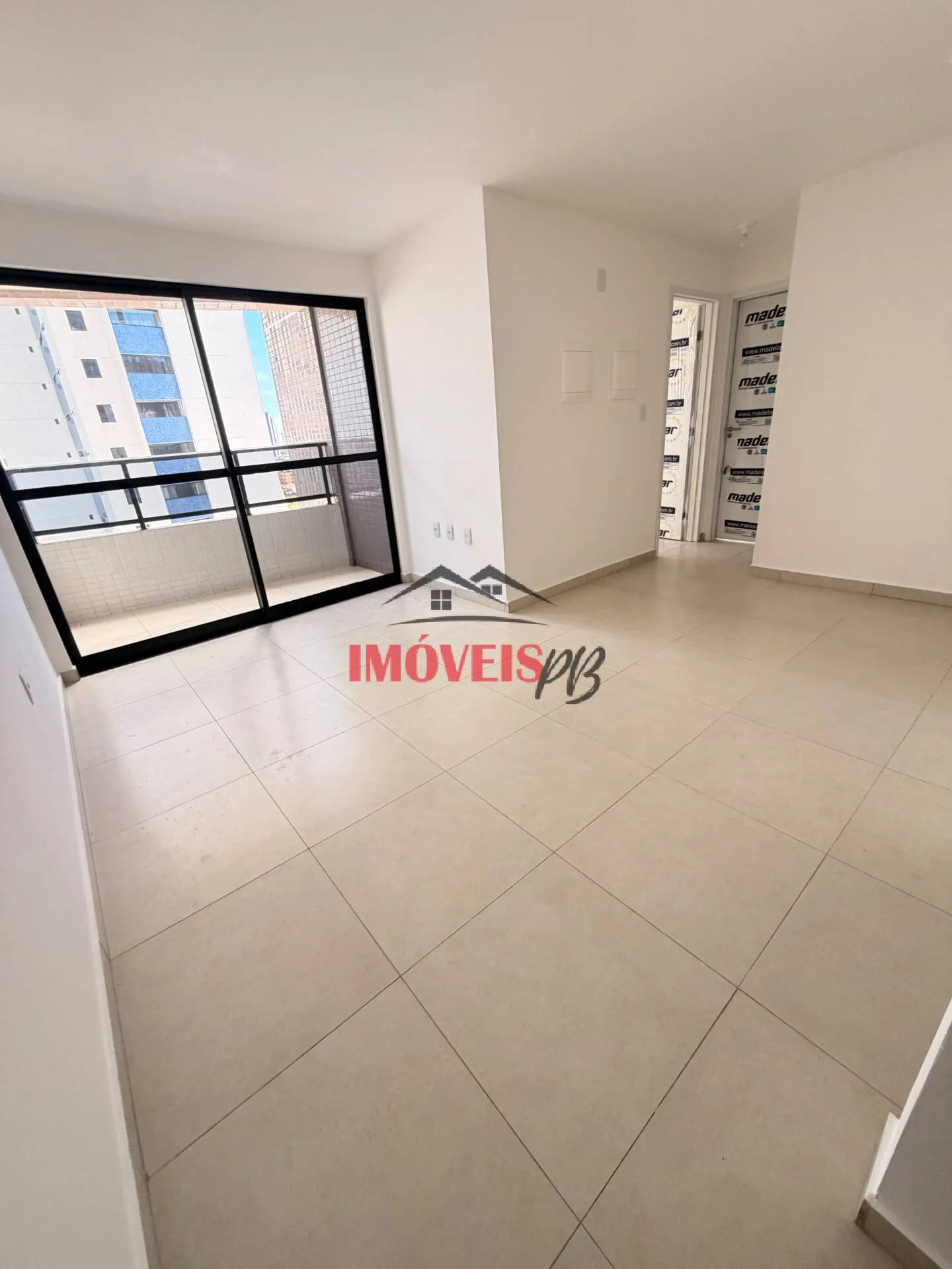 Apartamento de 3 quartos com suíte e varanda — photo 2