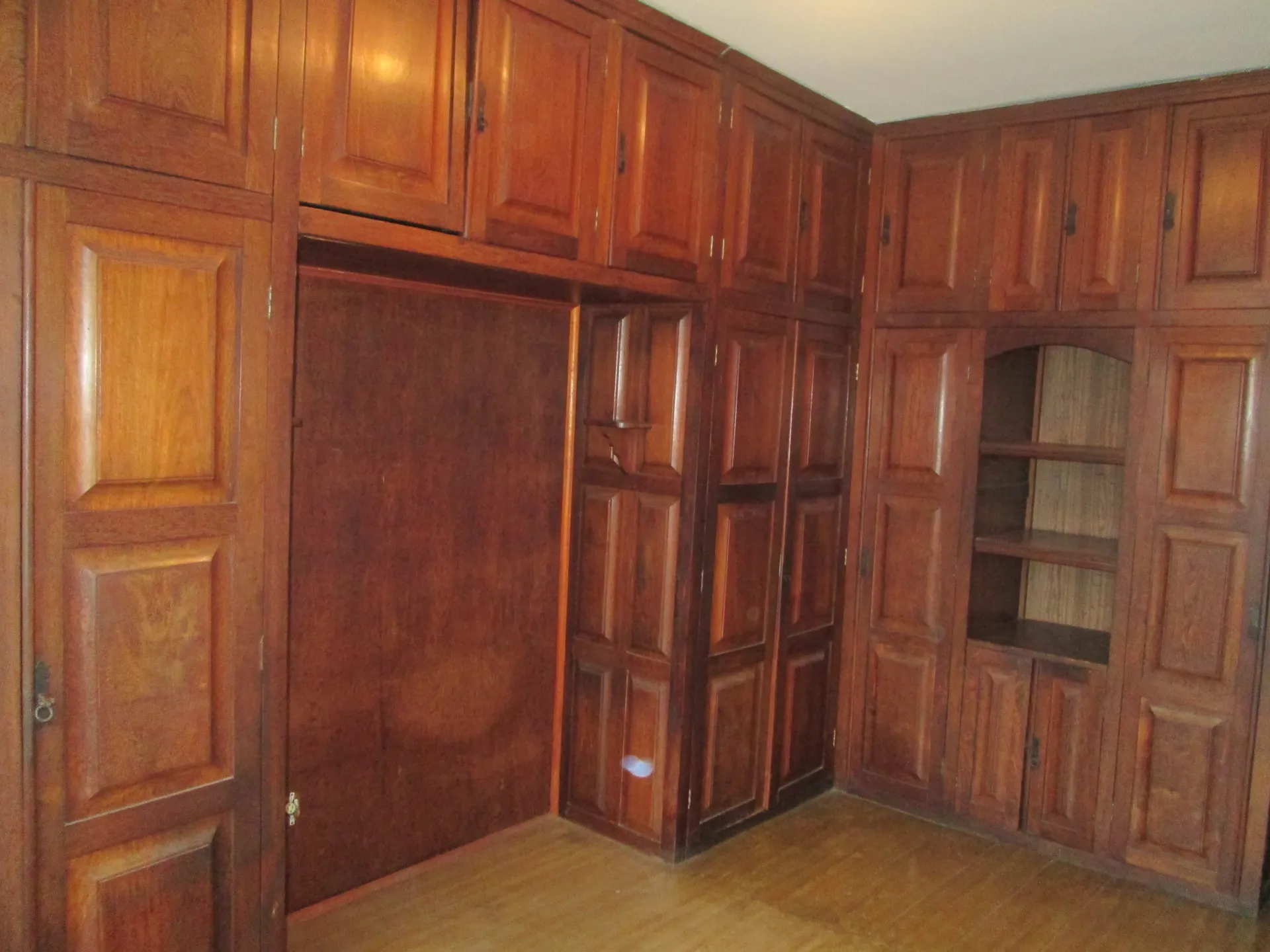 3-bedroom apartment, 1 with its own bathroom, 120 m² — photo 3