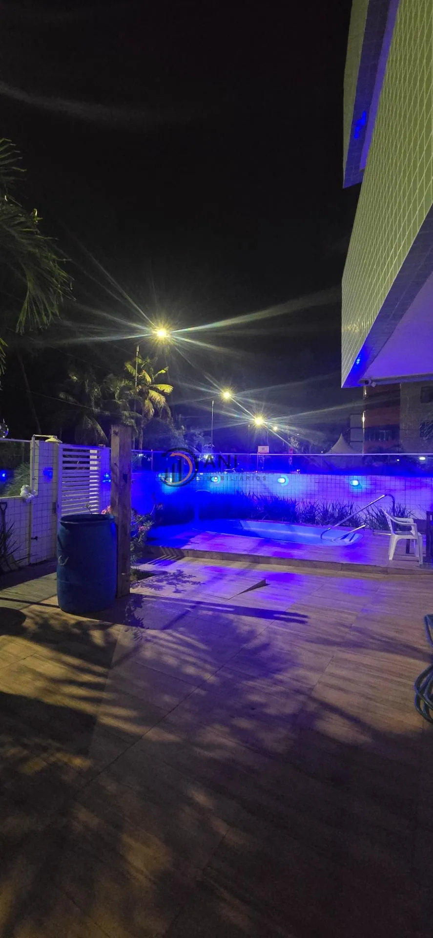Apartamento en 1er piso con 2 dormitorios y 690 m²