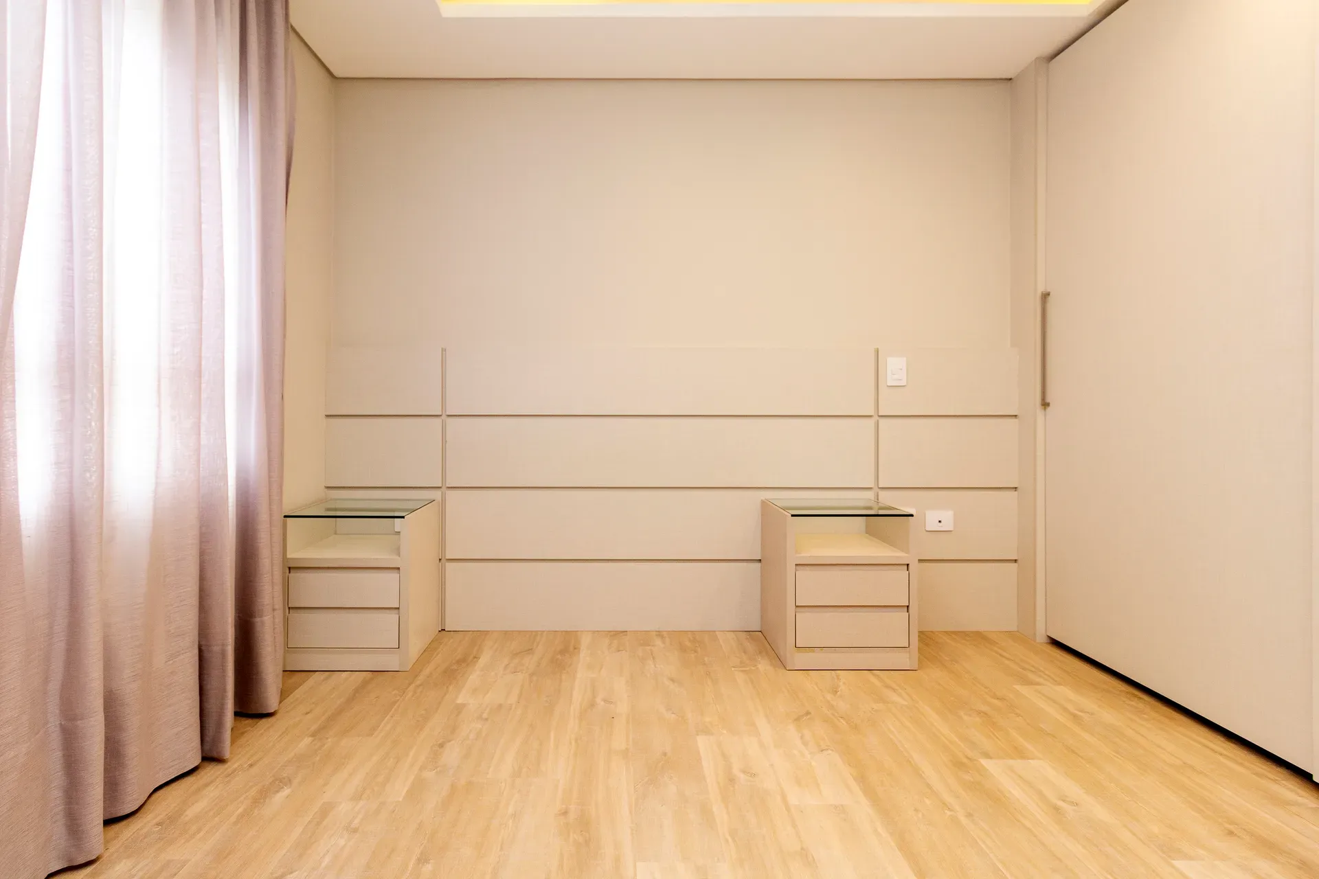 Unfurnished 4-bedroom apartment with 5 bathrooms — photo 64
