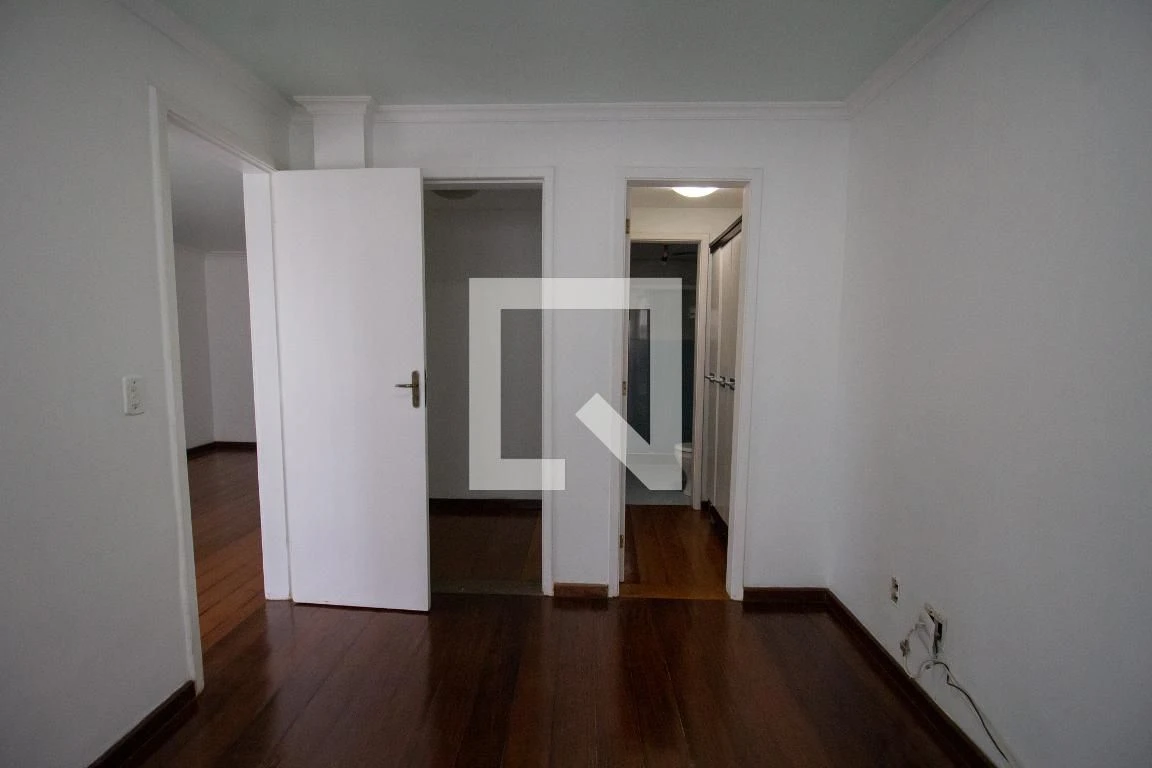 Apartamento sem mobília com 3 quartos e 5 banheiros — photo 45