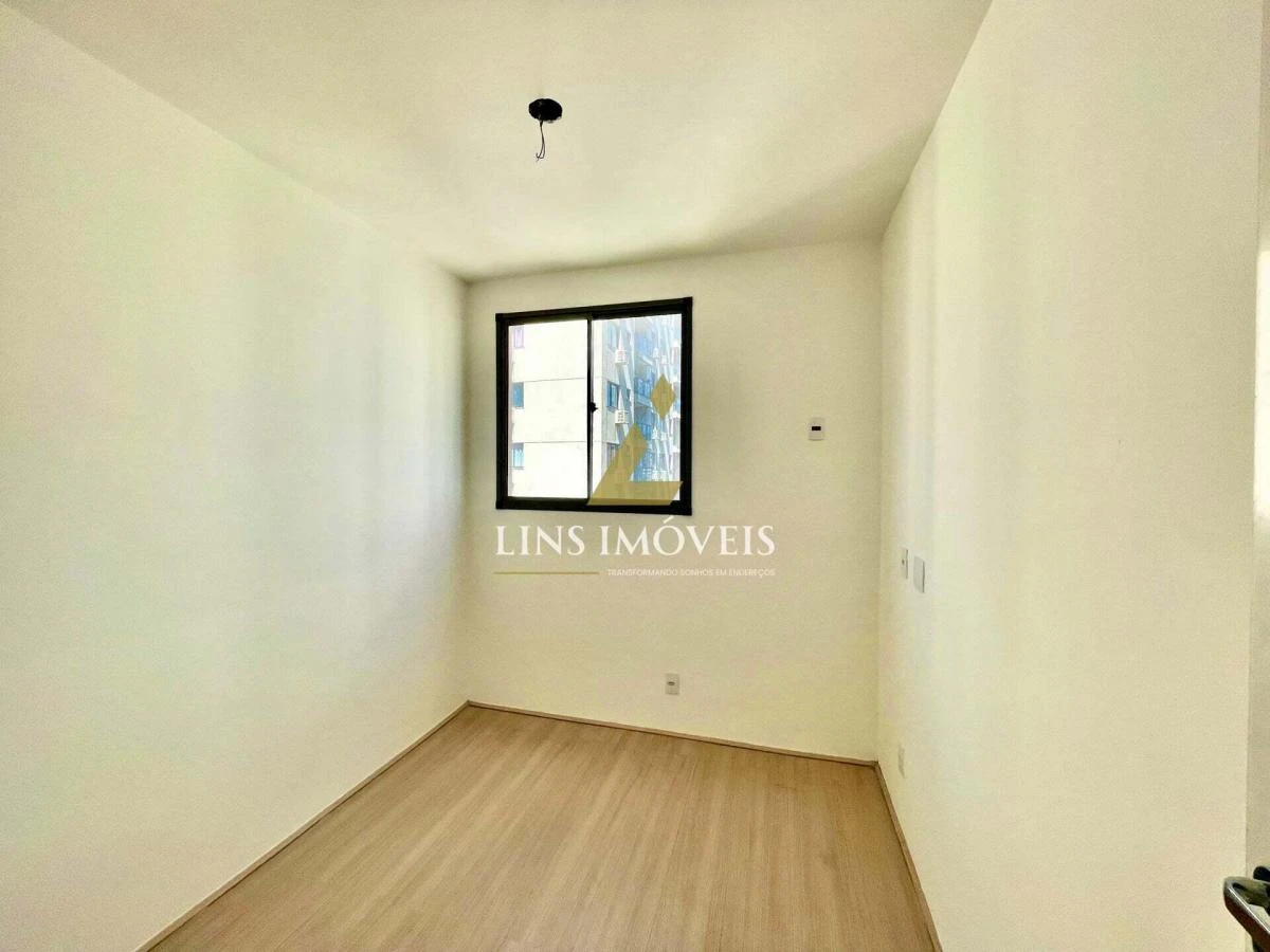 63 m² apartment with a home office and a mountain view — photo 3
