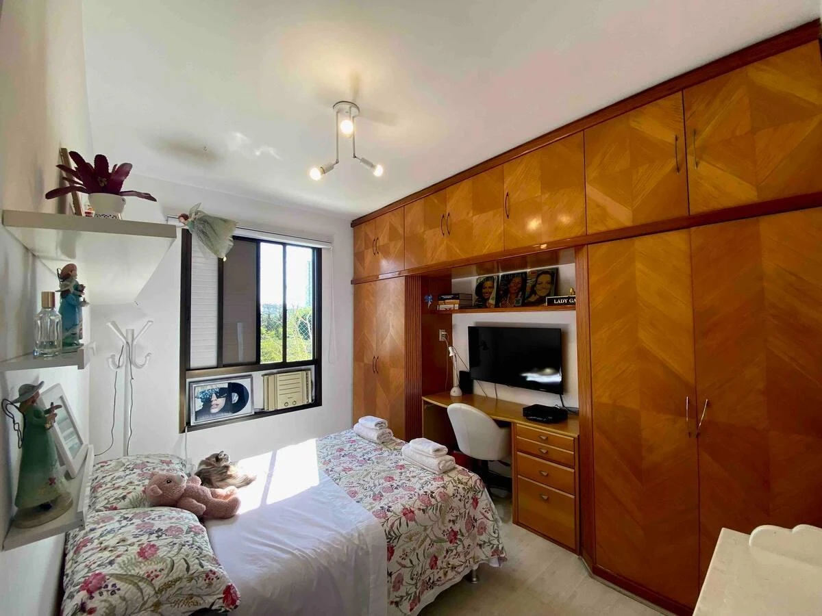Furnished 300 m² apartment with 4 bedrooms and 3 parking — photo 5