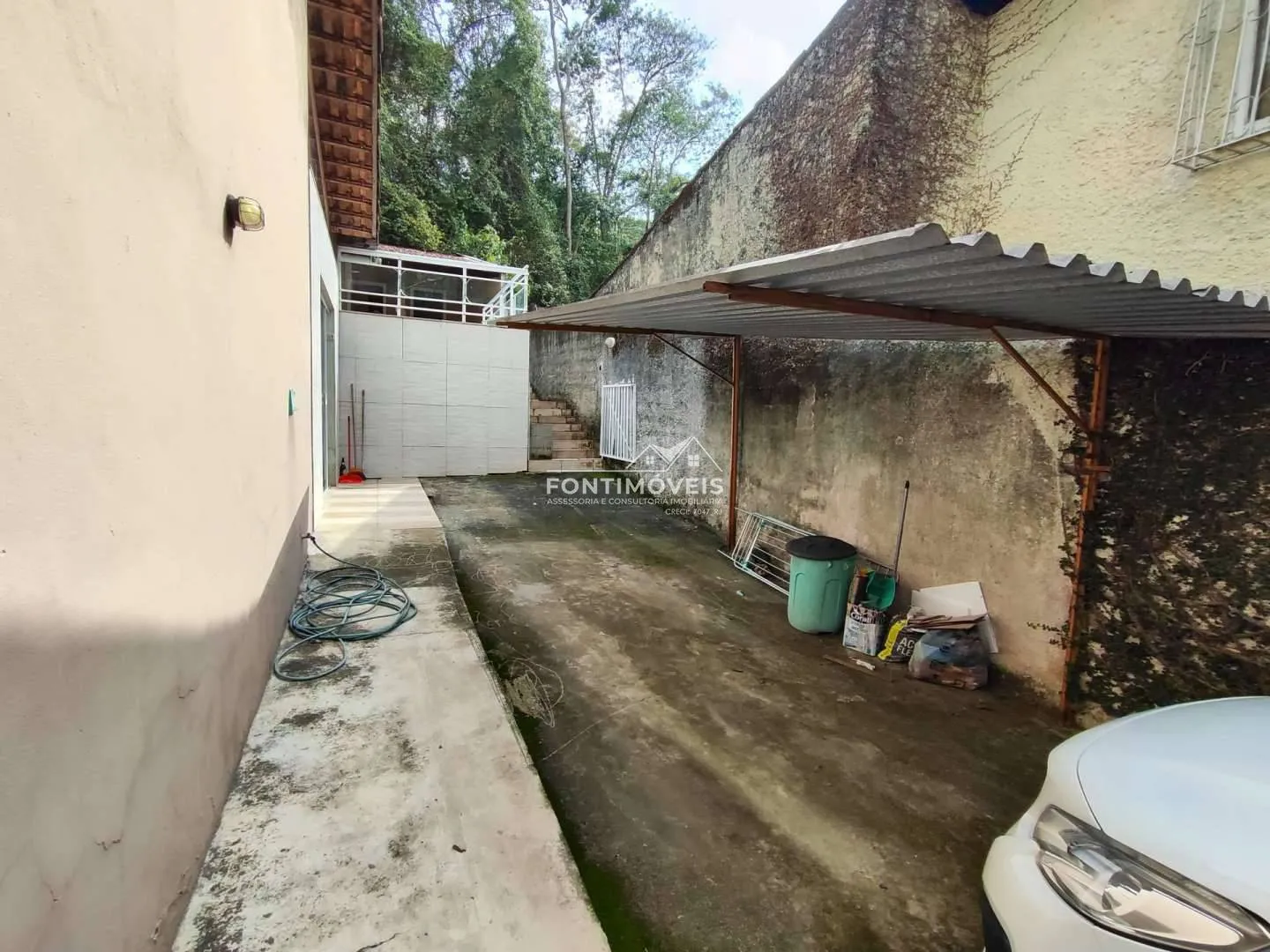 Bathtub in a 4-bedroom house, 139 m² — photo 10